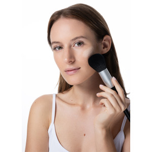 The Powder Brush No.1